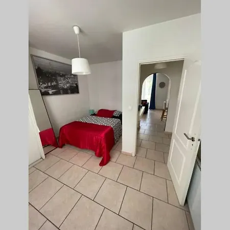 Plage Du Mourillon, Proche Centre Ville, Commerces Apartment